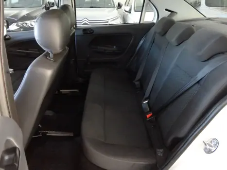 VOLKSWAGEN Voyage 1.0 4P FLEX, Foto 11 VOLKSWAGEN Voyage 1.0 4P FLEX, Foto 11