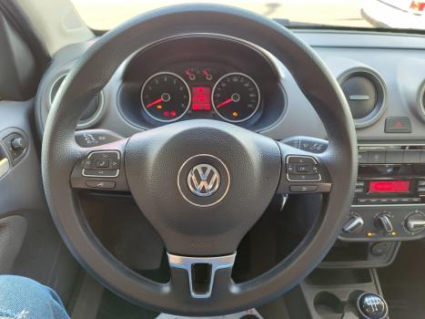 VOLKSWAGEN Voyage 1.6 4P FLEX HIGHLINE, Foto 14 VOLKSWAGEN Voyage 1.6 4P FLEX HIGHLINE, Foto 14