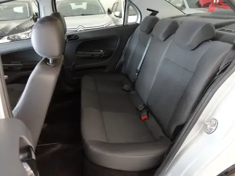 VOLKSWAGEN Voyage 1.0 4P FLEX, Foto 8