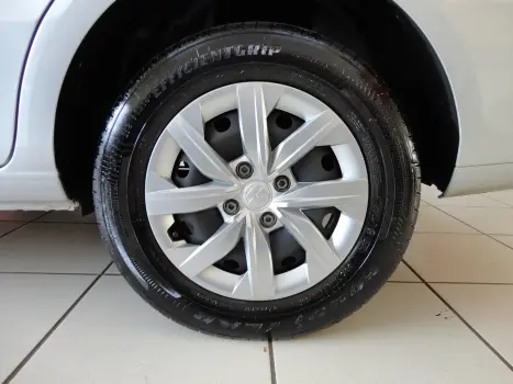 VOLKSWAGEN Voyage 1.0 4P FLEX, Foto 16