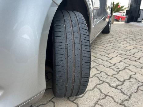 VOLKSWAGEN Voyage 1.6 4P FLEX, Foto 13