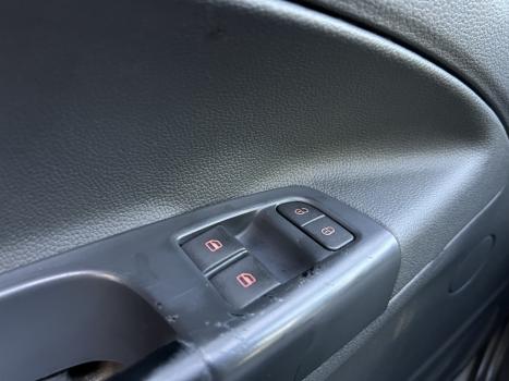 VOLKSWAGEN Voyage 1.0 4P FLEX, Foto 17 VOLKSWAGEN Voyage 1.0 4P FLEX, Foto 17