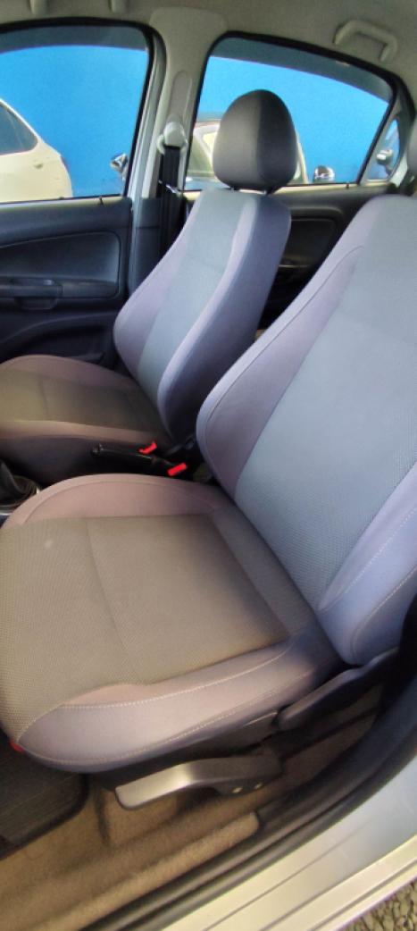 VOLKSWAGEN Voyage 1.6 4P COMFORTLINE FLEX, Foto 9