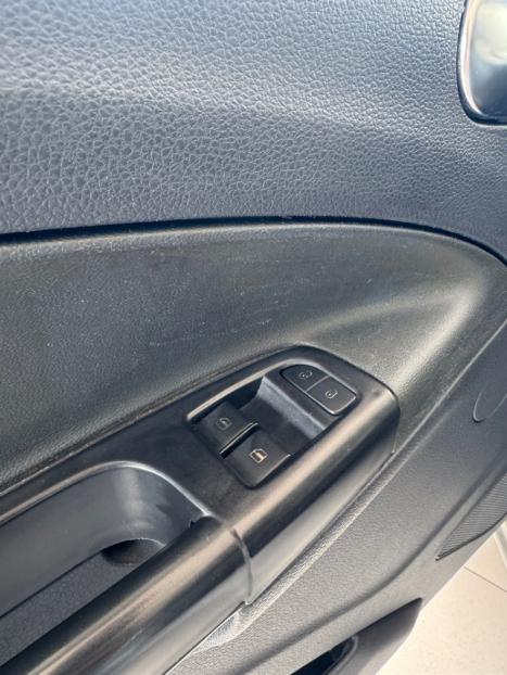 VOLKSWAGEN Voyage 1.6 4P TREND FLEX, Foto 10