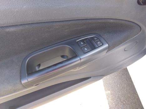 VOLKSWAGEN Voyage 1.6 4P FLEX MSI AUTOM�TICO, Foto 5