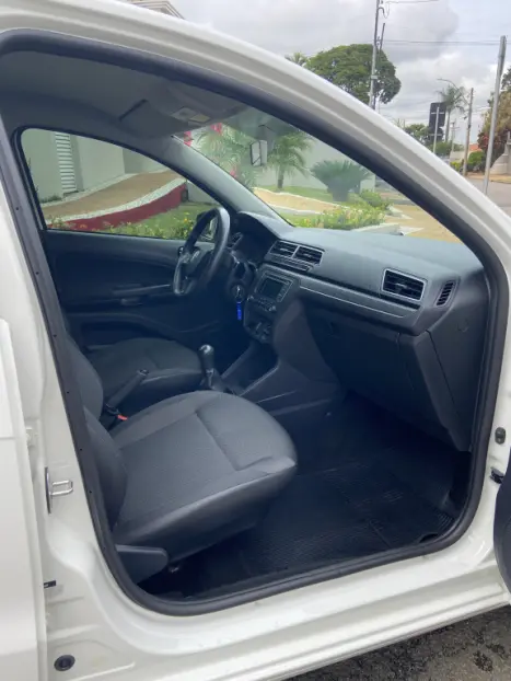 VOLKSWAGEN Voyage 1.0 4P FLEX, Foto 3