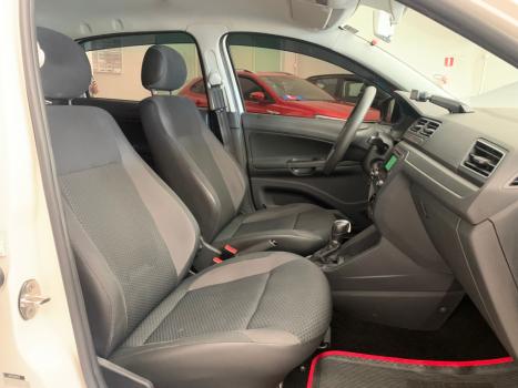 VOLKSWAGEN Voyage 1.6 4P FLEX MSI AUTOM�TICO, Foto 14