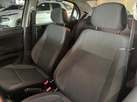 VOLKSWAGEN Voyage 1.6 4P FLEX MSI AUTOM�TICO, Foto 19