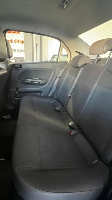 VOLKSWAGEN Voyage 1.6 4P FLEX, Foto 5