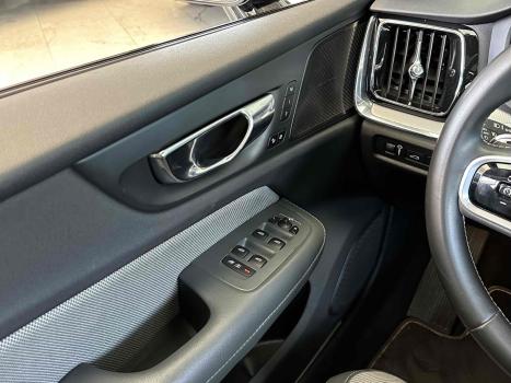 VOLVO S60 2.0 16V 4P T8 R-DESIGN HÍBRIDO AUTOMÁTICO, Foto 25 VOLVO S60 2.0 16V 4P T8 R-DESIGN HÍBRIDO AUTOMÁTICO, Foto 25