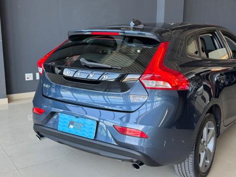 VOLVO V40 2.0 4P T4 KINETIC TURBO AUTOM�TICO, Foto 9