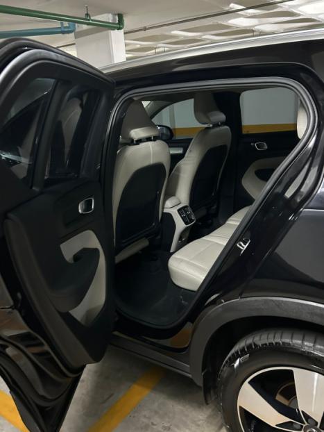 VOLVO XC40 2.0 16V 4P T5 TURBO MOMENTUM AWD GEARTRONIC AUTOM�TICO, Foto 10