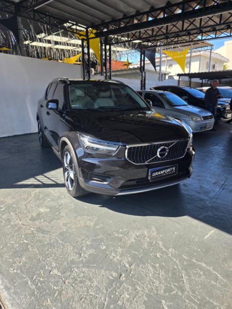 VOLVO XC40 2.0 16V 4P T5 TURBO MOMENTUM AWD GEARTRONIC AUTOM�TICO, Foto 2