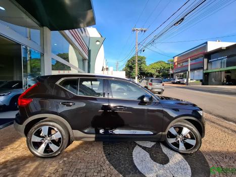 VOLVO XC40 2.0 16V 4P T5 TURBO MOMENTUM AWD GEARTRONIC AUTOM�TICO, Foto 11