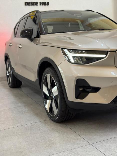 VOLVO XC40 P8 RECHARGE ELECTRIC BEV PURE AWD, Foto 3 VOLVO XC40 P8 RECHARGE ELECTRIC BEV PURE AWD, Foto 3