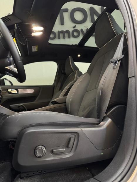 VOLVO XC40 P8 RECHARGE ELECTRIC BEV PURE AWD, Foto 7 VOLVO XC40 P8 RECHARGE ELECTRIC BEV PURE AWD, Foto 7