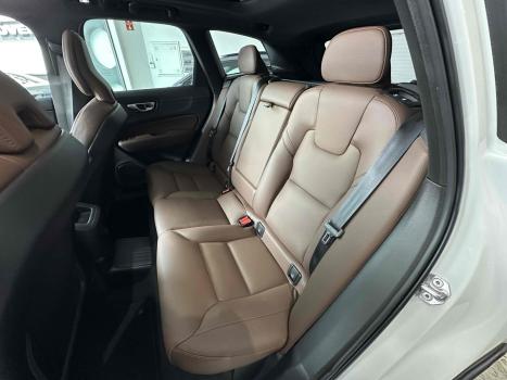 VOLVO XC60 2.0 16V 4P T8 RECHARGE HBRIDO INSCRIPTION EXPRESSION AWD TURBO GEARTRONIC AUTOMTICO, Foto 11