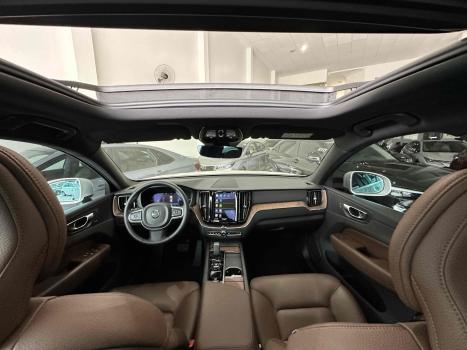 VOLVO XC60 2.0 16V 4P T8 RECHARGE HBRIDO INSCRIPTION EXPRESSION AWD TURBO GEARTRONIC AUTOMTICO, Foto 13
