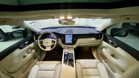 VOLVO XC60 2.0 16V 4P T8 RECHARGE HBRIDO ULTIMATE DARK AWD TURBO GEARTRONIC AUTOMTICO, Foto 10