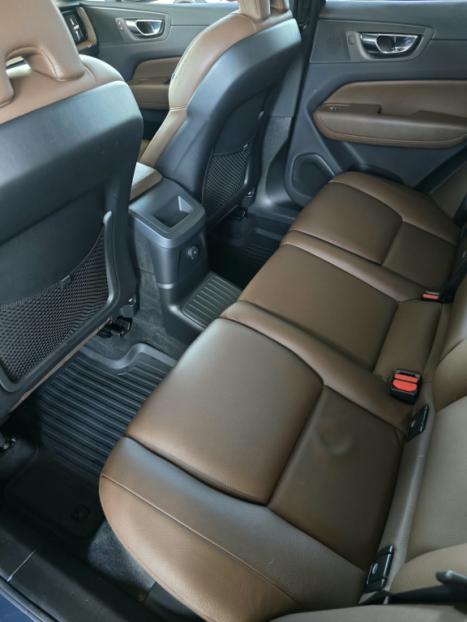 VOLVO XC60 2.0 16V 4P T8 HYBRID MOMENTUM AWD GEARTRONIC AUTOMÁTICO, Foto 6