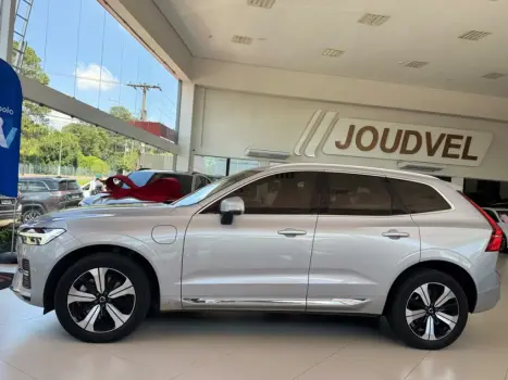 VOLVO XC60 2.0 16V 4P T8 RECHARGE HÍBRIDO PLUS AWD TURBO GEARTRONIC AUTOMÁTICO, Foto 4