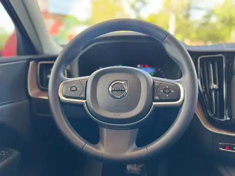 VOLVO XC60 2.0 16V 4P T8 RECHARGE HÍBRIDO PLUS AWD TURBO GEARTRONIC AUTOMÁTICO, Foto 13