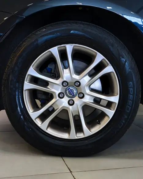 VOLVO XC60 2.0 4P COMFORT T5 TURBO AUTOM�TICO, Foto 19