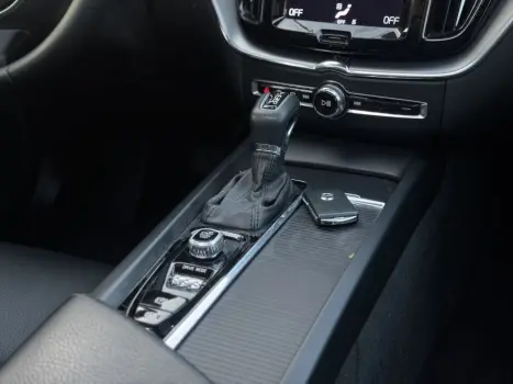 VOLVO XC60 2.0 4P T5 MOMENTUM TURBO AUTOMTICO, Foto 11