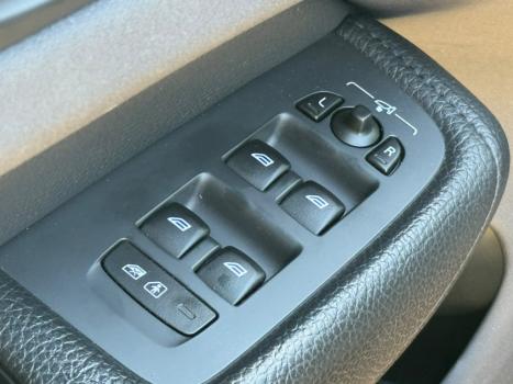 VOLVO XC60 2.0 4P T5 MOMENTUM TURBO AUTOM�TICO, Foto 13