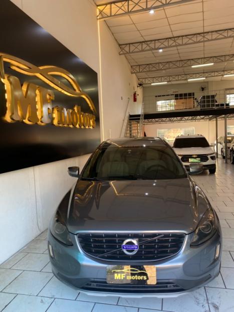 VOLVO XC60 2.0 4P T5 MOMENTUM TURBO AUTOMÁTICO, Foto 2