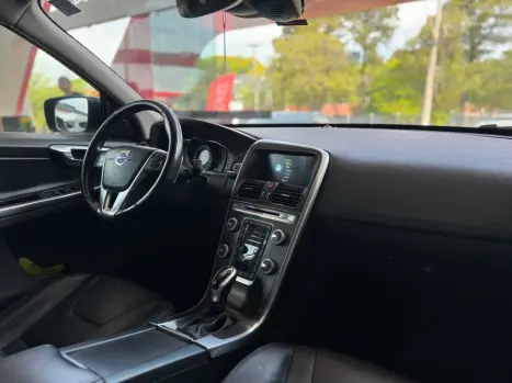 VOLVO XC60 2.0 T5 4P KINETIC DRIVE-E AUTOMTICO, Foto 18