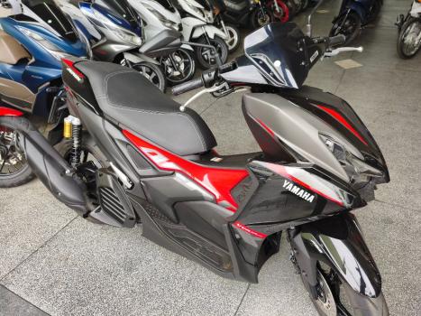 YAMAHA Aerox 160 ABS, Foto 3