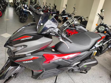YAMAHA Aerox 160 ABS, Foto 4