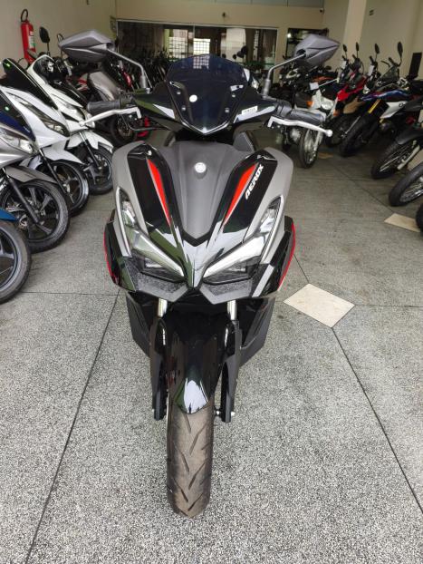 YAMAHA Aerox 160 ABS, Foto 5