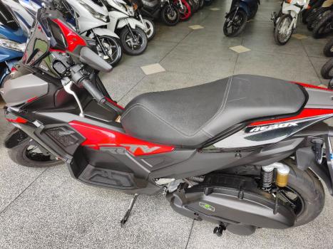 YAMAHA Aerox 160 ABS, Foto 10