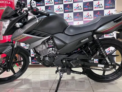 YAMAHA Fazer YS 150 SED, Foto 2