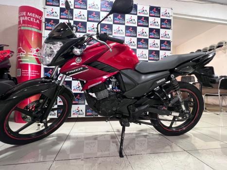 YAMAHA Fazer YS 150 , Foto 2
