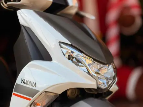 YAMAHA Fluo 125 ABS, Foto 3