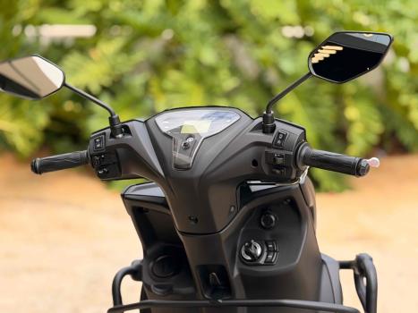 YAMAHA Fluo 125 ABS, Foto 7