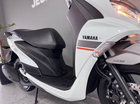 YAMAHA Fluo 125 ABS, Foto 4