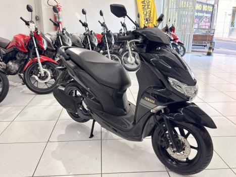 YAMAHA Fluo 125 ABS, Foto 7