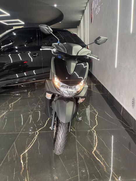 YAMAHA Fluo 125 ABS, Foto 8