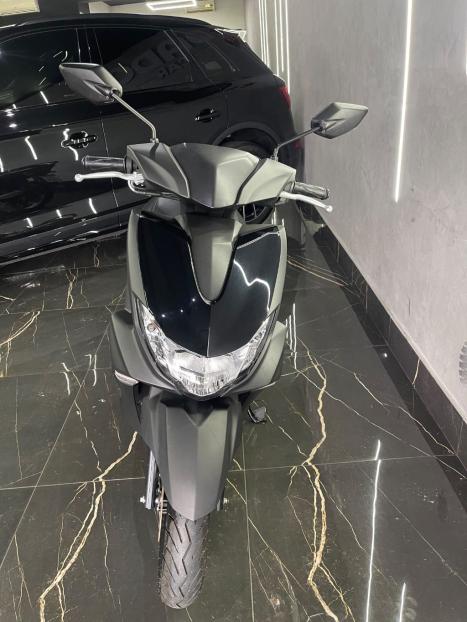 YAMAHA Fluo 125 ABS, Foto 10