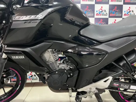 YAMAHA FZ 15 Fazer , Foto 3