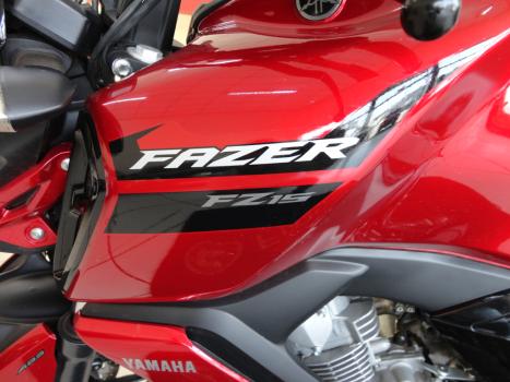 YAMAHA FZ 15 Fazer ABS, Foto 3