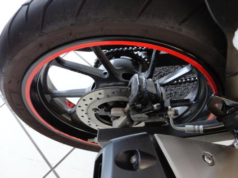 YAMAHA FZ 15 Fazer ABS, Foto 4