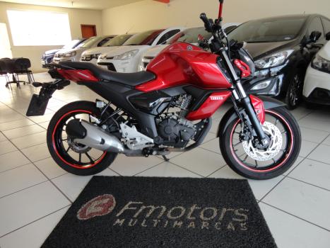YAMAHA FZ 15 Fazer ABS, Foto 11