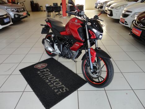 YAMAHA FZ 15 Fazer ABS, Foto 12