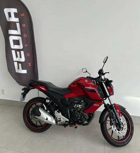 YAMAHA FZ 15 Fazer ABS, Foto 3