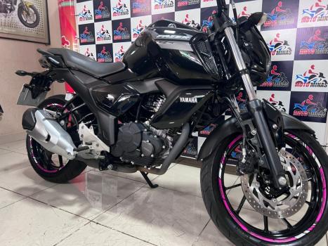 YAMAHA FZ 15 Fazer ABS, Foto 11